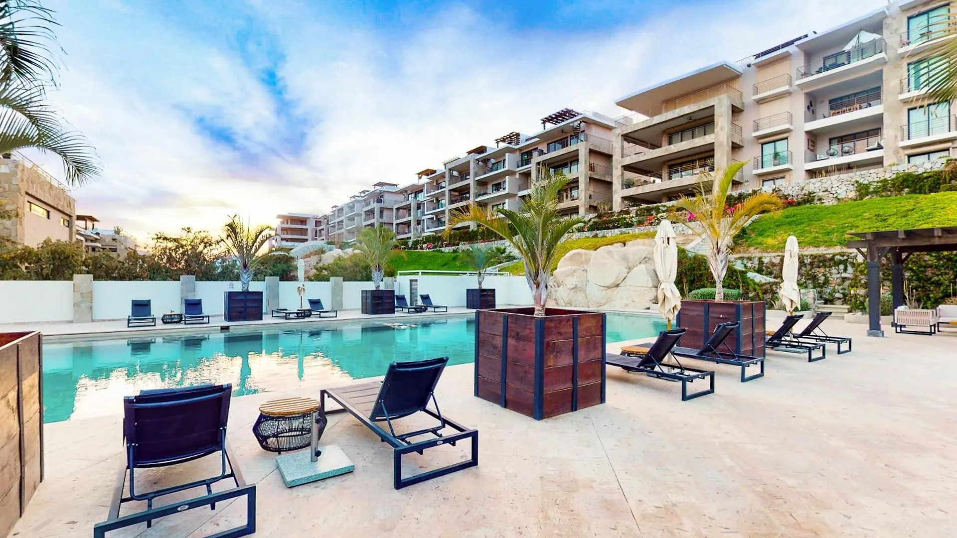 Tramonti Moreli #104 Cabo San Lucas Apartment